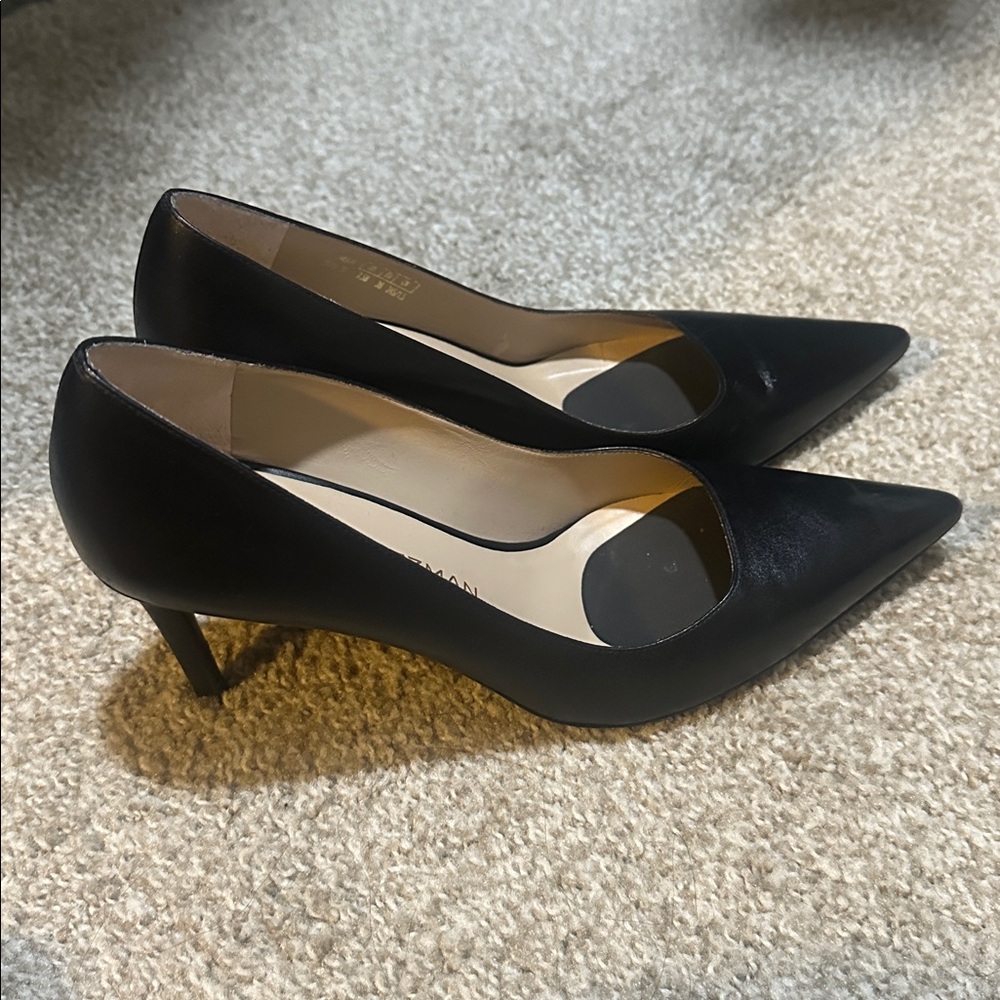 Stuart Weitzman Pointed Toe Pump - image 4